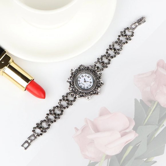 Silver Vintage Watch - NWT - Picture 7 of 8